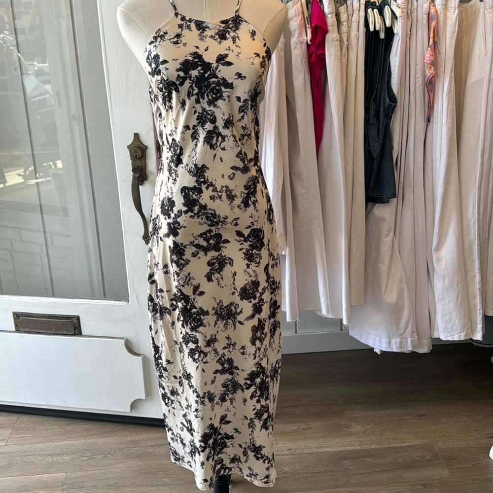 TIE BACK SATIN MAXI DRESS.